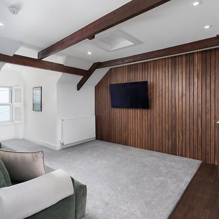 Luxury Modern Suite In Marazion With Parking Екстер'єр фото